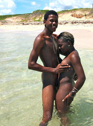 Couple Having Sex Black - African couple having sex on rest on sea side, big picture #5.