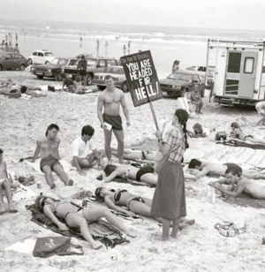naked beach people - Daytona Beach, FL in the 1980s (photographer Keith McManus) :  r/Damnthatsinteresting
