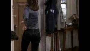Leah Remini Ass Fucked - fuckable leah remini in jeans (soomed) - XVIDEOS.COM