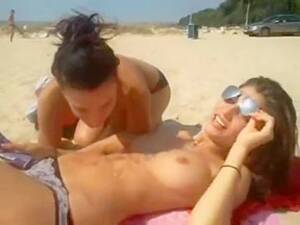 lesbian xxx at the beach - Lesbian beach, porn tube free - video.aPornStories.com