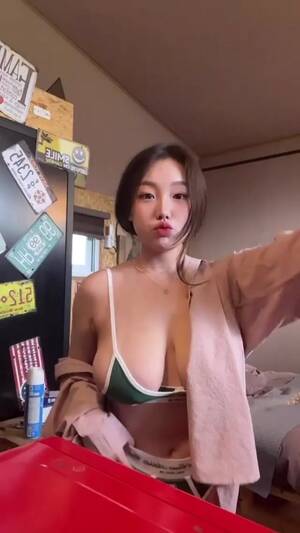 busty korean girls - Pretty Asian Girls: Busty korean girl - Porn GIF Video | netyda.com