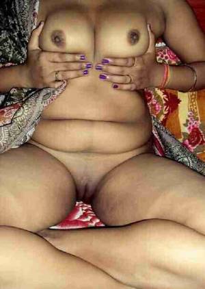 fat bhabhi - Hottie Indian sexy moti bhabhi nangi boobs shaved fat chut nude xnxx photo  | Desi XxX