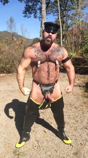 Daddy Pig Porn - Pig daddy in perfect gear - ThisVid.com