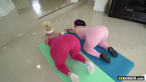 big ass yoga - Big Booty Yoga Sluts Take Instructor's BWC - Virgo Peridot, Alexis Andrews  - XVIDEOS.COM