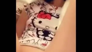 Hello Kitty Tag Team Porn - Hello Kitty teen pisses seductively - XVIDEOS.COM