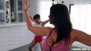 Big Tits Yoga Sex - Huge tits MILF yoga instructor fuck - XVIDEOS.COM