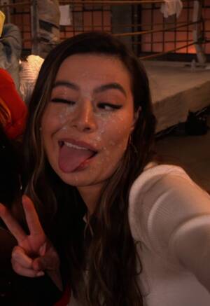 Icarly Porn Cumshot - Miranda Cosgrove (iCarly) Cum Facial Fakes - Porn - EroMe