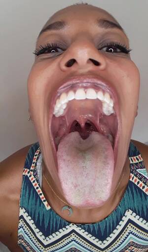 big ebony mouth - Ebony big mouth open wide - ThisVid.com