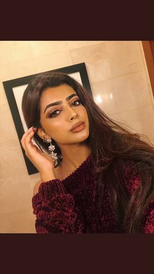 Hannah Shapiro Survivor Sexy - Tres Beau, Sexy Women, Ethnic, Naked, Handsome Faces