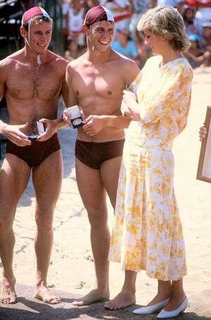 Lady Diana Porn - Princess Diana in Australia, 1988, with two of the winning lifeguards in  the Terrigal Beach surf carnival. [792x1000] : r/HistoryPorn