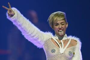 Miley Cyrus Lesbian Porn - PinkNews on X: \
