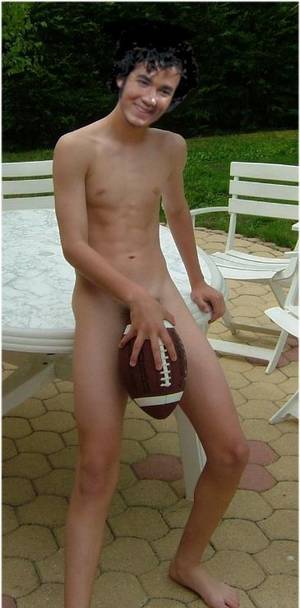 Disney Porn Fakes - Kevin Jonas Disney Boy Naked Fakes and Cock Shots