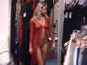 ebony nude shopping - 