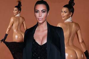 Kim Kardashian Nude - Kim Kardashian is 'planning another nude shoot when she gets pregnant' -  Mirror Online