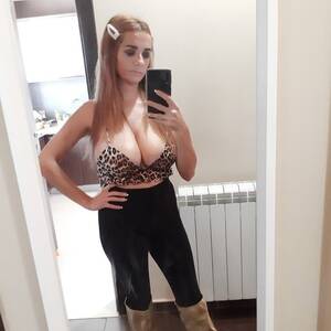 natural g cup tits - Meet @Anananana255 and Her Natural G Cups