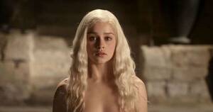Emilia Clarke Xxx Porn - How Emilia Clarke Feels About Getting Naked Again On Game Of Thrones |  Cinemablend