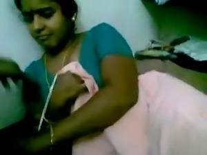 indian mms scandels pussyfucking - Desi Indian Chennai Tamil Housewife MMS Scandal