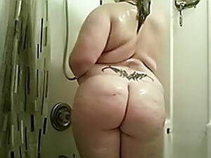 big fat naked lady showering - Free Fat Shower Porn | PornKai.com