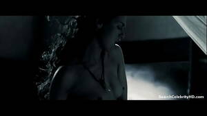 300 Lena Headey Porn - Lena Headey in 300 2006 - XNXX.COM