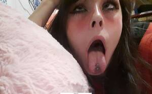 cum in back of throat - Cum use the back of my throat? | PicToCum