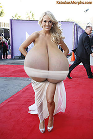 big boobed country singer - Hot country singer Carrie Underwood flops her huge udders around â€“ Big Boobs  Celebrities
