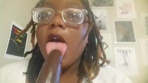 Black Nerd Girl - Nerdy black girl with big ass has some fun in her webcam show as she  masturbates