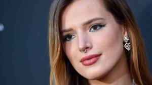 Bella Thorne Porn Tape - The real (and fake) sex lives of Bella Thorne - BBC News