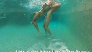 Gay Underwater Sex - Underwater Porn â€“ Gay Male Tube