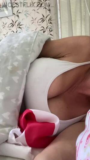 Kelly Hart Bed - Kelly Hart - Mummy Awakens HD