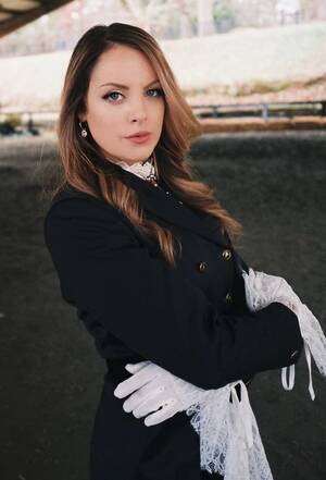 Monet Porn Elizabeth Gillies - Elizabeth Gillies - Free pics, galleries & more at Babepedia