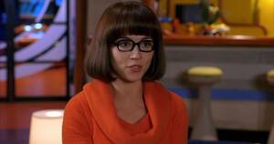 Linda Cardellini Lesbian Porn - Linda Cardellini on Lesbian Velma: 'It's Great That It's Finally Out There'