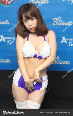 japanese idol photoshoot - Japanese Porn Star Wakaba Onoue Dressed Bikini Poses Meeting Event â€“ Stock  Editorial Photo Â© ChinaImages #235759756