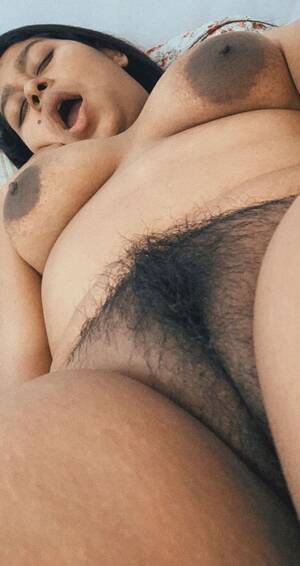 Hairy Desi Pussy - Dark brown nipples and bushy pussy desi girl nude - FSI Blog