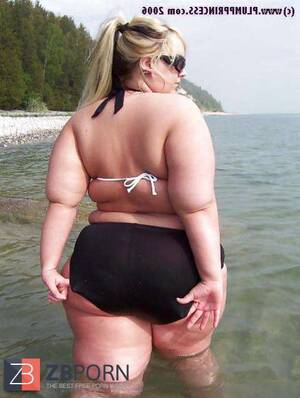 bootylicious beach girls - Bootylicious Beach Honey - ZB Porn