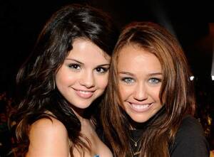 Miley And Selena Sexy - ðŸ’•ðŸ‘‰ {p}j} 2024 miley cyrus porn selena gomez - www.bycwrelacji.pl