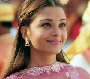 Aishwarya Rai Nude Fucked - Aishwarya Rai in Bride and Prejudice (2004) : r/BollywoodFashion