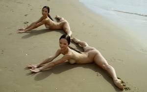 flexible beach nudes - Wallpaper julietta and magdalena, beach, nude, ass, sexy,