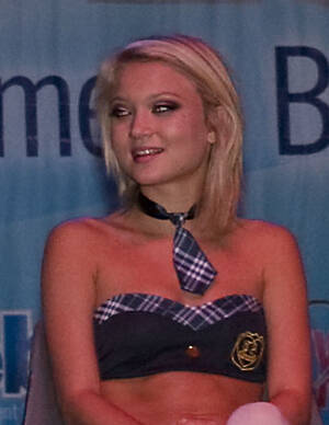 Blonde British Porn Actress Skye - Dakota Skye (actress) - Wikipedia