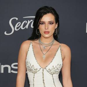 bella thorne nude ebony model - Bella Thorne sorry for her alleged role in OnlyFans price change