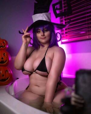 Busty Goth Porn Witch - Thick Goth Witch in Tub | MOTHERLESS.COM â„¢