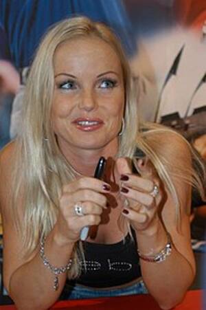 Famous Actress Sylvia Saint Porn - Sylvia Saint - ViquipÃ¨dia, l'enciclopÃ¨dia lliure