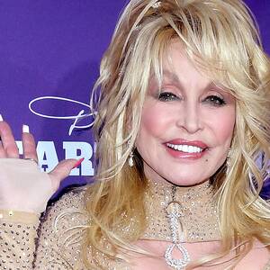 Dolly Parton Nude Porn - Dolly Parton shares photo celebrating turning 76 in her 'birthday suit' |  The Independent