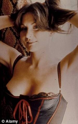 Lohan As Linda Lovelace Porn Star - Lindsay Lohan poses as Deep Throat porn star Linda Lovelace in new Inferno  film posters | Daily Mail Online