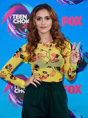 Alyson Stoner Lesbian Porn - Alyson Stoner opens up about sexuality: 'I fell in love with a woman'