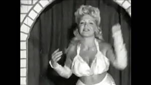 1960s big breast models - Curly blonde with huge tits takes part in an erotic performance of the 60s  - XVIDEOS.COM