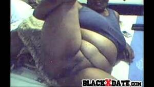 ebony mature ass spread - Thick black mature spreads her big ass cheeks - XVIDEOS.COM