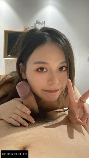 asian girl homemade - Beautiful Asian Teen Homemade Sextapes ðŸ’– - Porn - EroMe