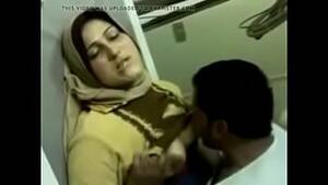 muslim girls having sex - img-cf.xvideos-cdn.com/videos/thumbs169ll/7f/cd/83...