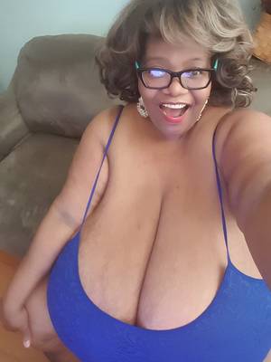 norma stitz boob cam - NORMA STITZ on Twitter: \