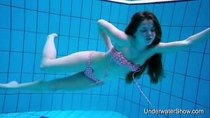 Girl Underwater Porn - Sexy girl shows magnificent young body underwater - XVIDEOS.COM